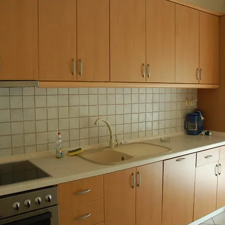 דירה Zefi's Néa Péramos